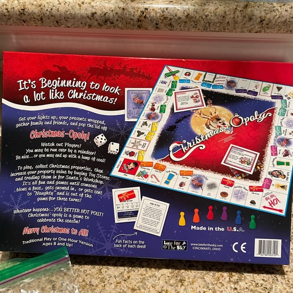 Christmas Opoly board game - Picture 8 of 9